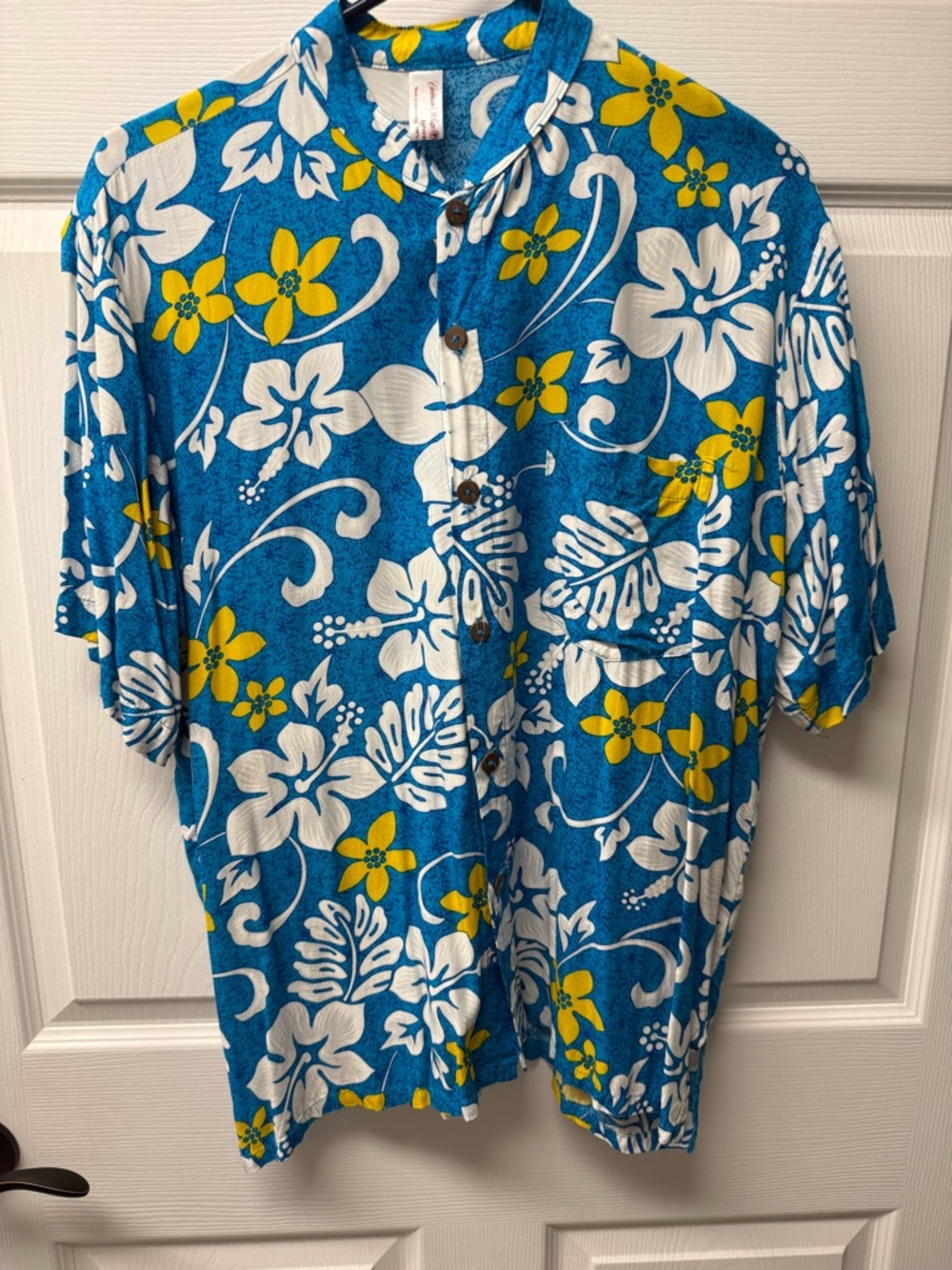Caribbean Blue Floral Button-Down Shirt with White & Yellow Flowers